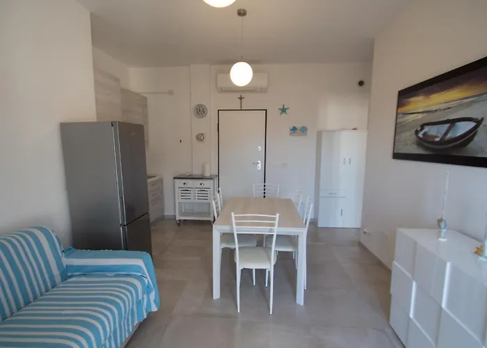 Bilocale Nuovo Con Vista Mare E Posto Auto